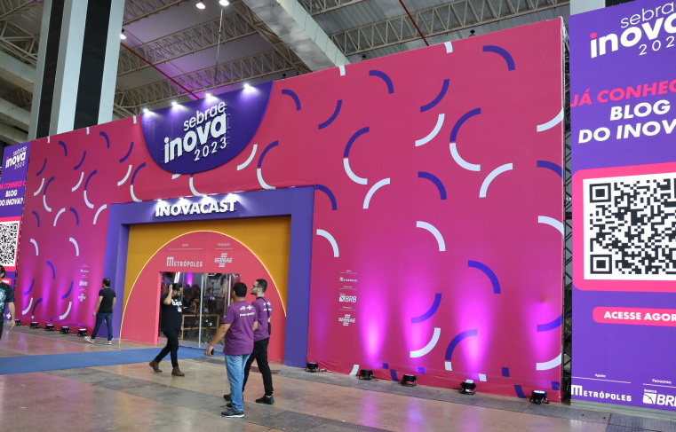 Sebrae Inova 2023 tem início com casa cheia e ampla programação que apresenta cidades inteligentes