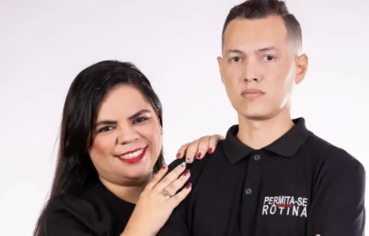 Casal empreendedor desponta ao oferecer conselhos amorosos para clientes de Sex Shop