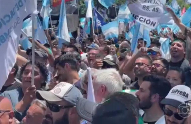 Justiça da Argentina toma 2ª decisão para suspender reforma trabalhista de Milei