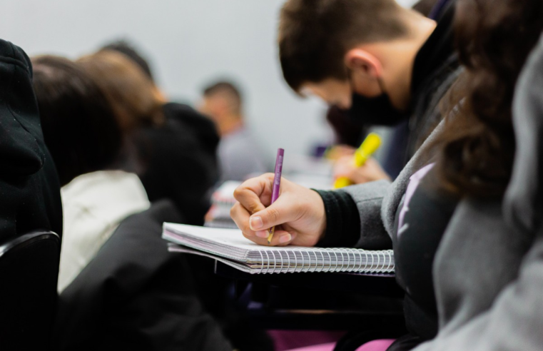 IPCA-15: preços sobem 0,78% em fevereiro, com reajustes de educação