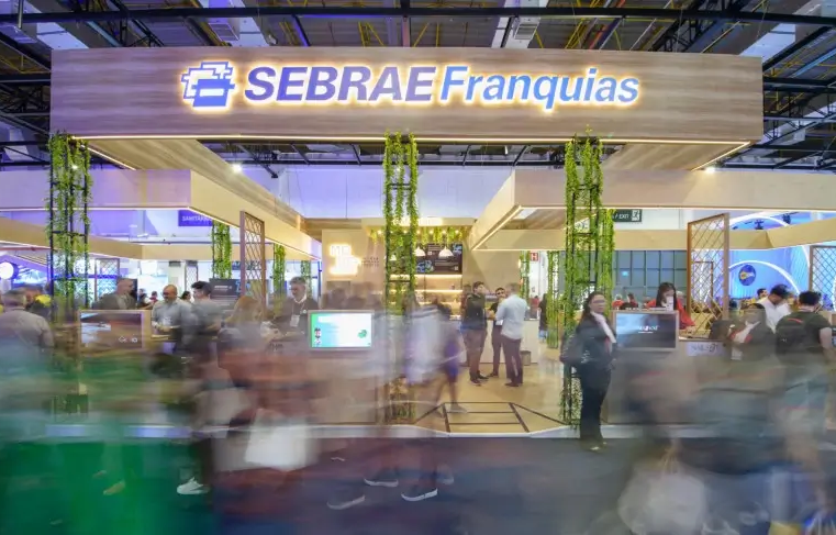 Estande do Sebrae ganha prêmio de mais sustentável na maior feira de franquias do mundo