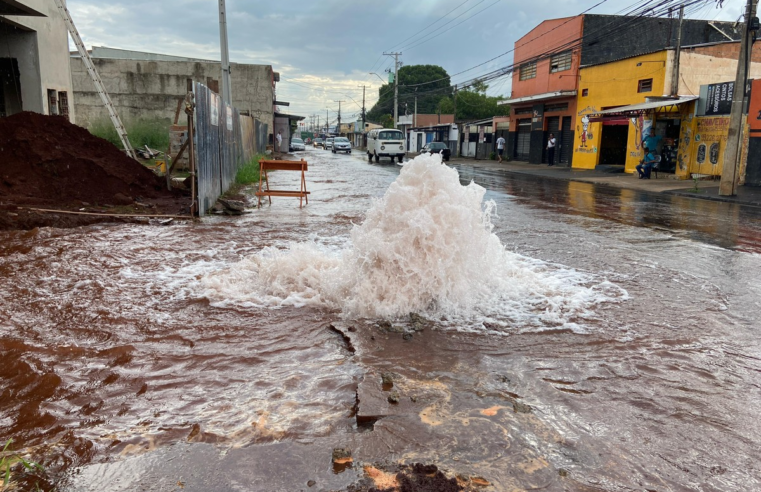 Desperdício de água diminui no Brasil pela 1ª vez em 6 anos, mas ainda está longe da meta