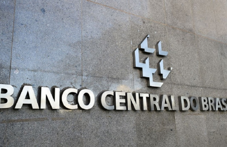 Quatro maiores bancos comerciais representaram 58% do mercado de crédito em 2023, diz BC