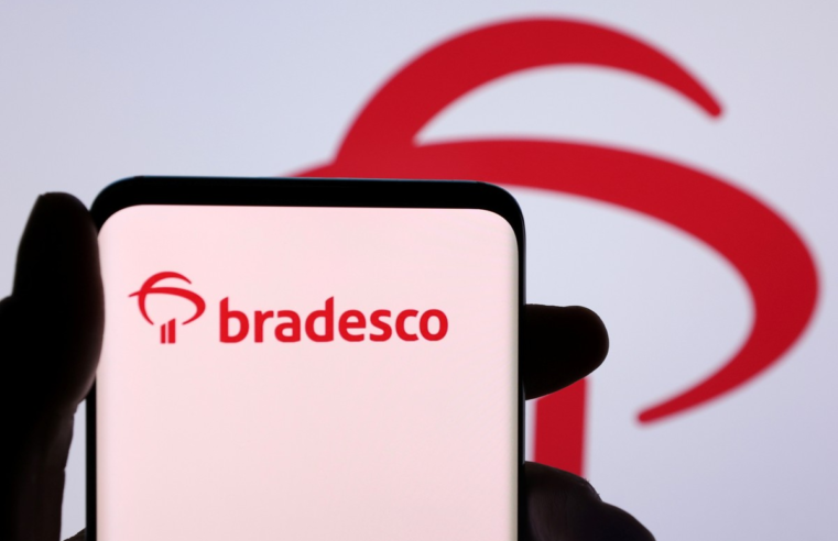 Bradesco fecha acordo para deter 50% do Banco John Deere