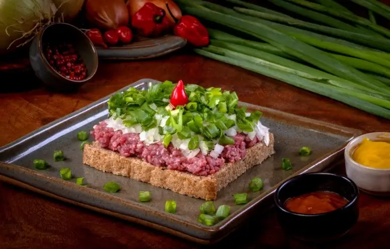 Carne de Onça, comida típica de Curitiba (PR), recebe Indicação Geográfica